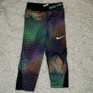 NIKE Pro active capris